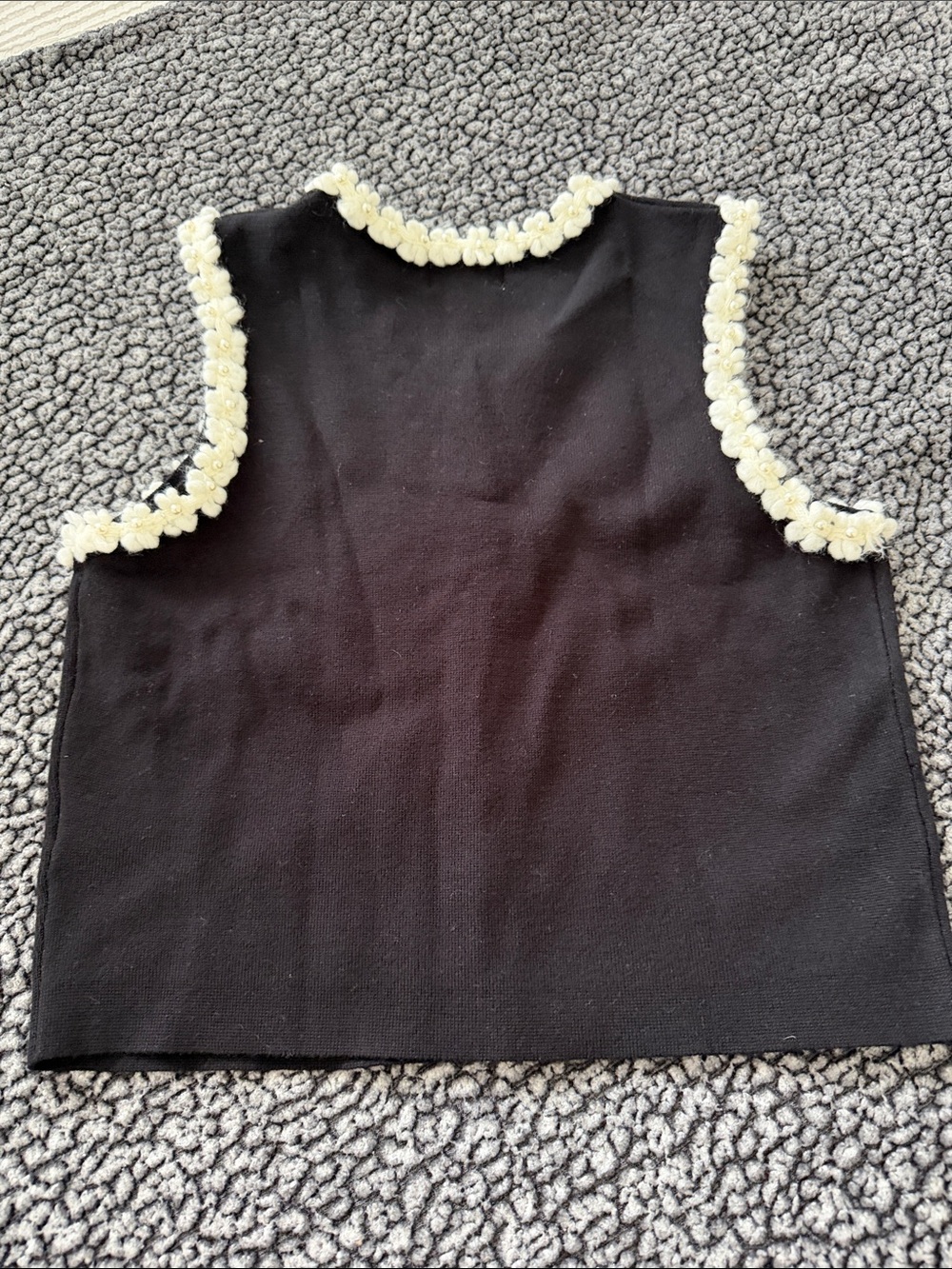 Camila Coelho Black Knit Tank with Cream Floral Trim and Pearl Buttons NWT - Picture 5 of 5